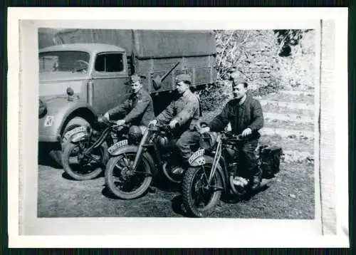 5x Foto Soldaten der Wehrmacht mit Motorrad Krad Fahrzeuge Fotopapier nach 1945