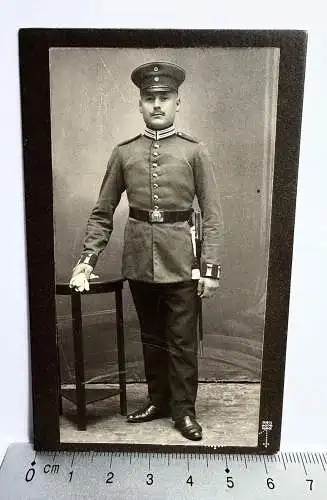 CDV Foto Soldat Uniform Seitengewehr E. Keller Ulm Donau bei d. Grenadierkaserne