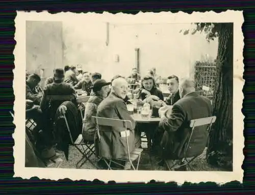 6x Foto Soldaten Gumpoldskirchen in Niederösterreich Heuriger im Ratsgarten 1940