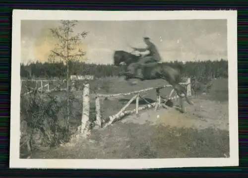 7x Foto 1. WK Soldat mit Pferd Springreiten über Hürden und Besen 1917-18