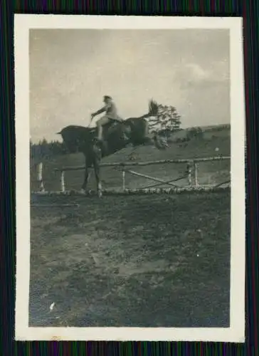 7x Foto 1. WK Soldat mit Pferd Springreiten über Hürden und Besen 1917-18