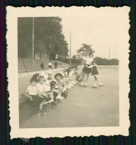 3x Foto Ursula Ante Rollschuh-Club Dortmund Training auf Vereinsgelände 1936-45