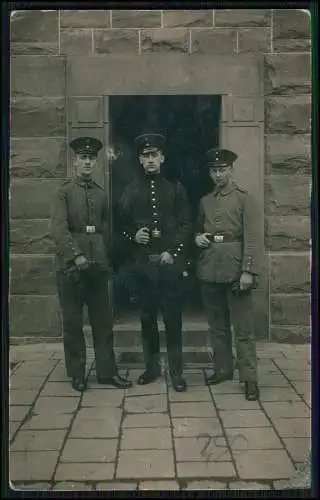 Foto AK 1. WK aus großer Zeit Soldaten in Eschweiler Aachen 1916-17