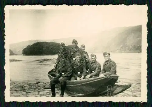 12x Foto Wehrmacht Soldaten Luftwaffe Fahrgastschiff uvm. bei Bingen Rhein 1940