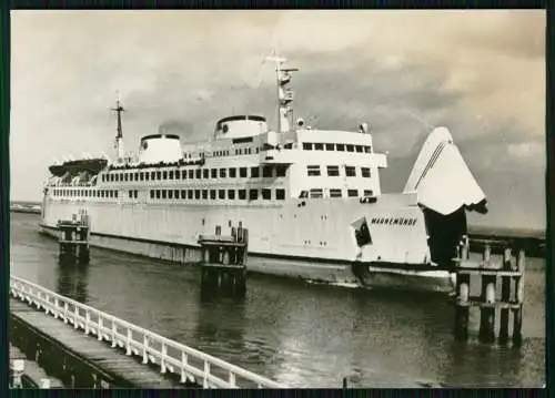 Foto AK Eisenbahn Fährschiff MS Warnemünde bei der Einfahrt in Hafen Rostock ?