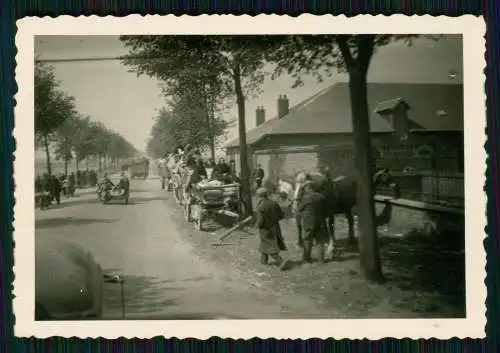 Foto Vormarschstraße Soldaten Wehrmacht Flüchtlinge Grenze Belgien Frankreich