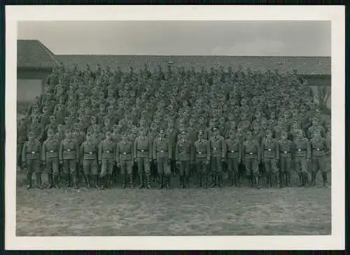 Foto 18x13cm Gruppenfoto Kaserne Soldaten Wehrmacht Luftwaffe 1941-43