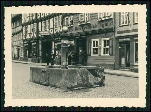 Foto Gasthof zum Roten Haus Inhaber Degenhardt 1938 Brunnen am Platz