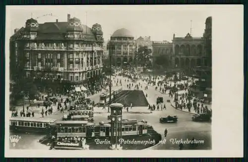 Foto AK Berlin Mitte, Potsdamer Platz mit Verkehrsturm 1927 gelaufen