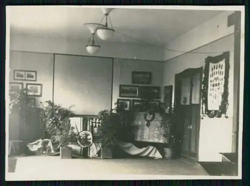 Foto 1. WK bei Oldenburg 1927 Zimmer Gedenktafel andere patriotische Gegenstände