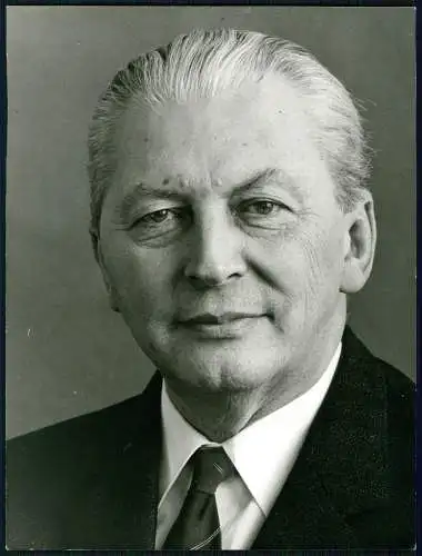 Foto Bundesbildstelle 24 x 18 cm - Portrait Bundeskanzler Kurt Georg Kiesinger