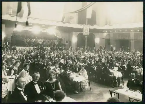 Pressefoto 22×15cm Feierlichkeit im Saal Hamburg 1935 Prägestempel Max Hirsch HH