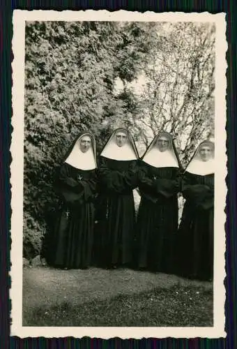 11x Foto Nonnen Ordenskluft Kloster klösterlicher Genossenschaft Klosterfrauen