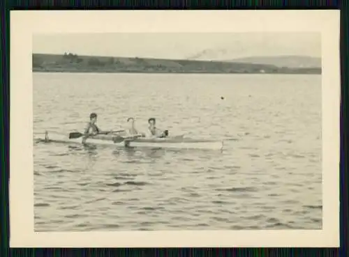 8x Foto Bootsfahrt mit großem Paddelboot 1937 Schlesien ? Beschreibung Rückseite