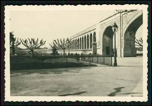 2x Foto Montpellier Hérault Place de la Concorde Passanten deutsche Wehrmacht