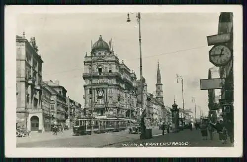 Foto AK Wien 2. Leopoldstadt Partie in der Praterstraße Carltheater Straßenbahn