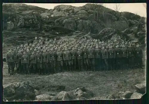 2x Foto 15x10cm Soldaten Wehrmacht große Gruppe vor felsigen Gebirge 1941