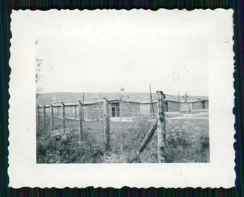 12x Foto Soldaten Wehrmacht Baracken Lager und vieles mehr 1939-41