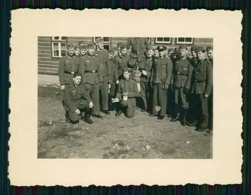 12x Foto Soldaten Wehrmacht Baracken Lager und vieles mehr 1939-41