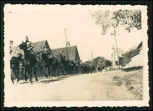 8x Foto Soldaten Wehrmacht Vormarsch mit Pferde