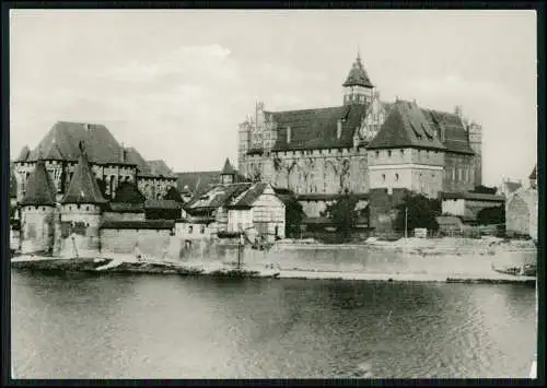 AK Malbork Marienburg Westpreußen, Schloss Blick von der Nogatseite