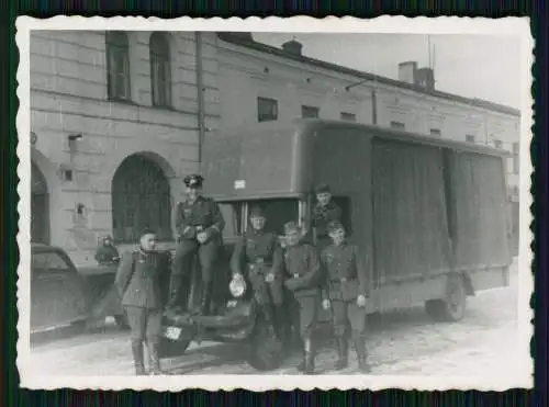 4x Foto Soldaten Wehrmacht Fahrzeug mit Vorhang LKW Polen Russland 1941-42