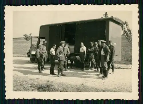 4x Foto Soldaten Wehrmacht Fahrzeug mit Vorhang LKW Polen Russland 1941-42