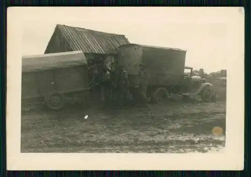 4x Foto Soldaten Wehrmacht Fahrzeug mit Vorhang LKW Polen Russland 1941-42