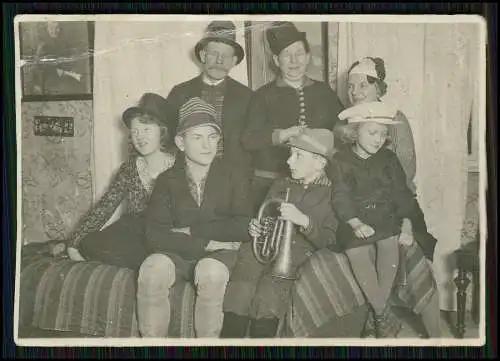 8x Foto AK Junger Mann Geige und weitere Person andere Musikinstrumente 1934-40