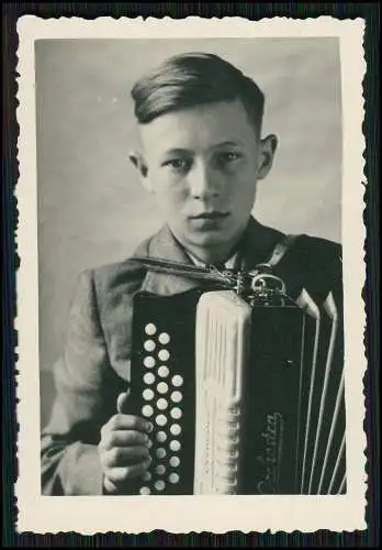 8x Foto AK Junger Mann Geige und weitere Person andere Musikinstrumente 1934-40