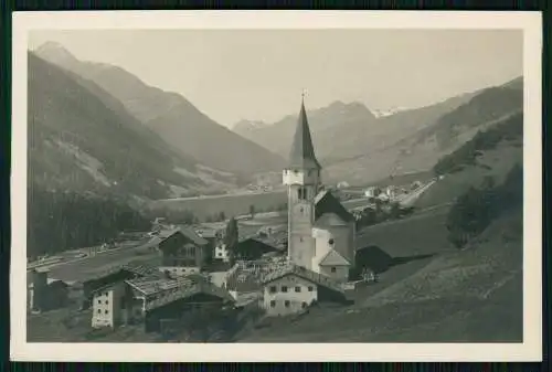 Foto AK Pfarrkirche von St. Jakob am Arlberg mit Ort Gsör Landeck Tirol 1926