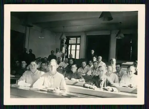 9x Foto Soldaten Wehrmacht Lazarett Ärzte Schwestern und andere 1940-42