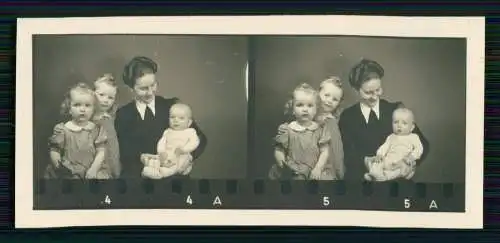 7x Foto 8x4cm fröhlich lachende Kinder mit Eltern uvm. Studiofotografie um 1940