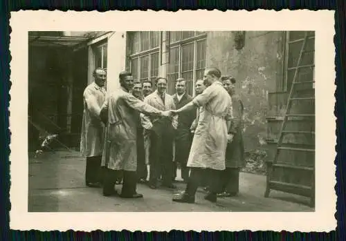 9x Foto Fabrik Arbeiter auf Betriebsgelände Siegen-Wittgenstein ? NRW 1936-39