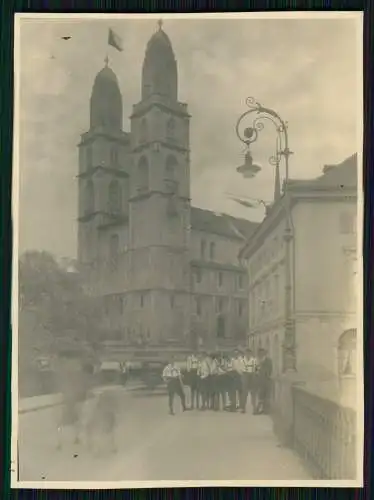 Foto 11x8 junge Bayern Lederhose Tracht in  Zürich Schweiz am Großmünster 1929