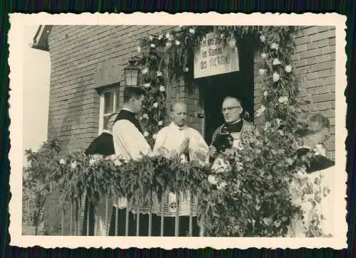 5x Foto AK Kirchweihfest o.ä Ruhrgebiet ? Priester Pfarrer aus Eichstätt 1951-56