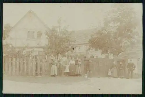 Foto AK Westfälischer Bauernhof Tor Bauernhaus Fachwerk 1910 Personen Kinder uvm