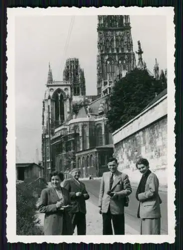 10x Foto Nachkriegs Reise nach Frankreich Rouen Honfleur uvm. 1952