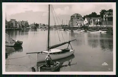 4x Foto AK Le Pouliguen Loire Atlantique Hafen Promenade Fischerboote Segelboote