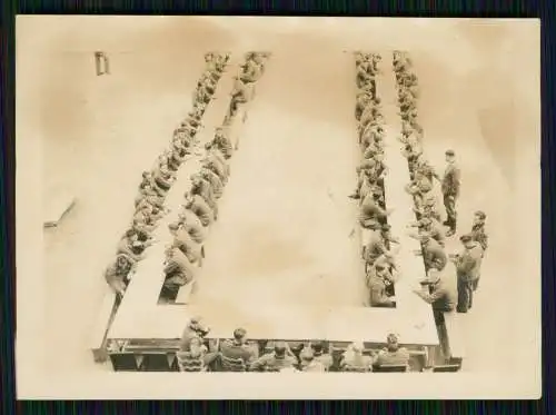 13x Foto Soldaten Wehrmacht Kriegszerstörungen Vormarsch