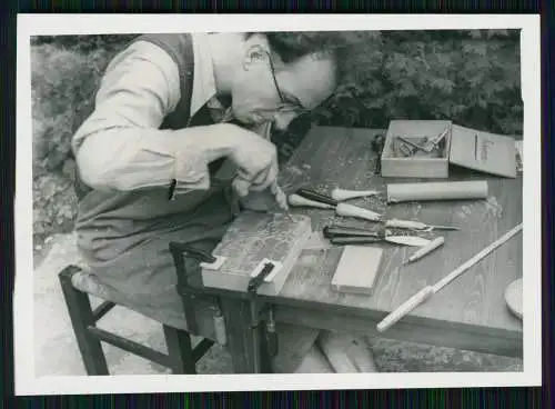 6x Foto Linolschnitt Schnitzwerkzeug Linolschneider bei der Arbeit 1945-47