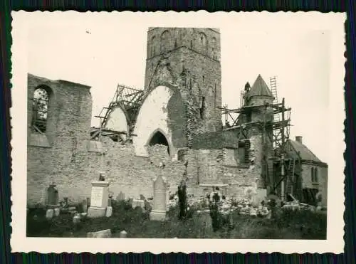 3x Foto bei Laon Aisne Soldaten Wehrmacht Vormarsch Kriegszerstörung 1940