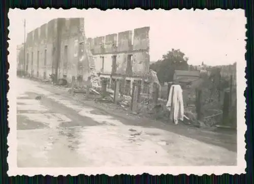 9x Foto Soldaten Wehrmacht Vormarsch Frankreich Kriegszerstörung info Rückseite