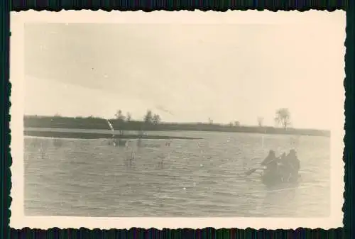 7x Foto Soldaten Wehrmacht im Schlauchboot 1941-43