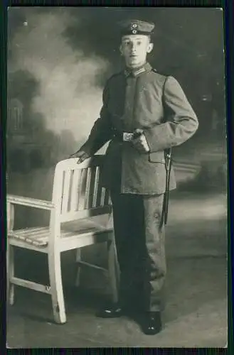 AK 1. WK Soldat Portrait Garde-Pionier-Bataillon rote Marke Berlin 1917 Feldpost
