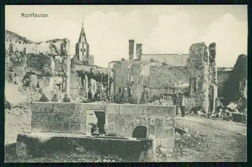 AK 1. WK Montfaucon d'Argonne Meuse Kirche in Ruinen deutsche Soldaten 1915