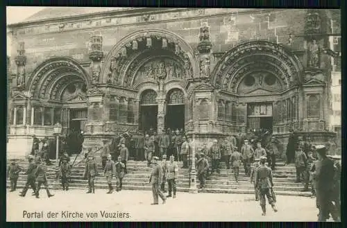 AK 1. WK Vouziers Ardennes Blick auf das Portal der Kirche deutsche Soldaten