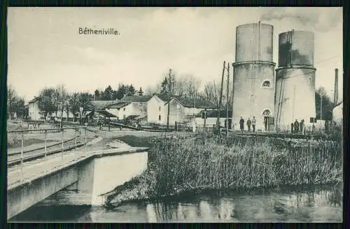 AK 1. WK Bétheniville Marne, Industrieanlagen, Schornsteine Eisenbahnbrücke uvm.