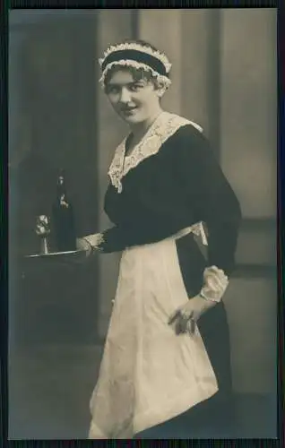 Echt-Foto AK Portrait Dame Theater- und Filmschauspielerin Bühne ..... um 1930