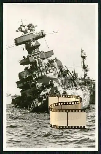 Foto AK Admiral Hipper Schwerer Kreuzer Selbstversenkung Kiel im April 1945